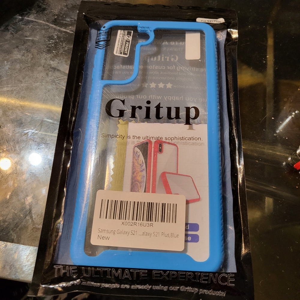 Blue case and screen protector for Samsung galaxy S21 plus